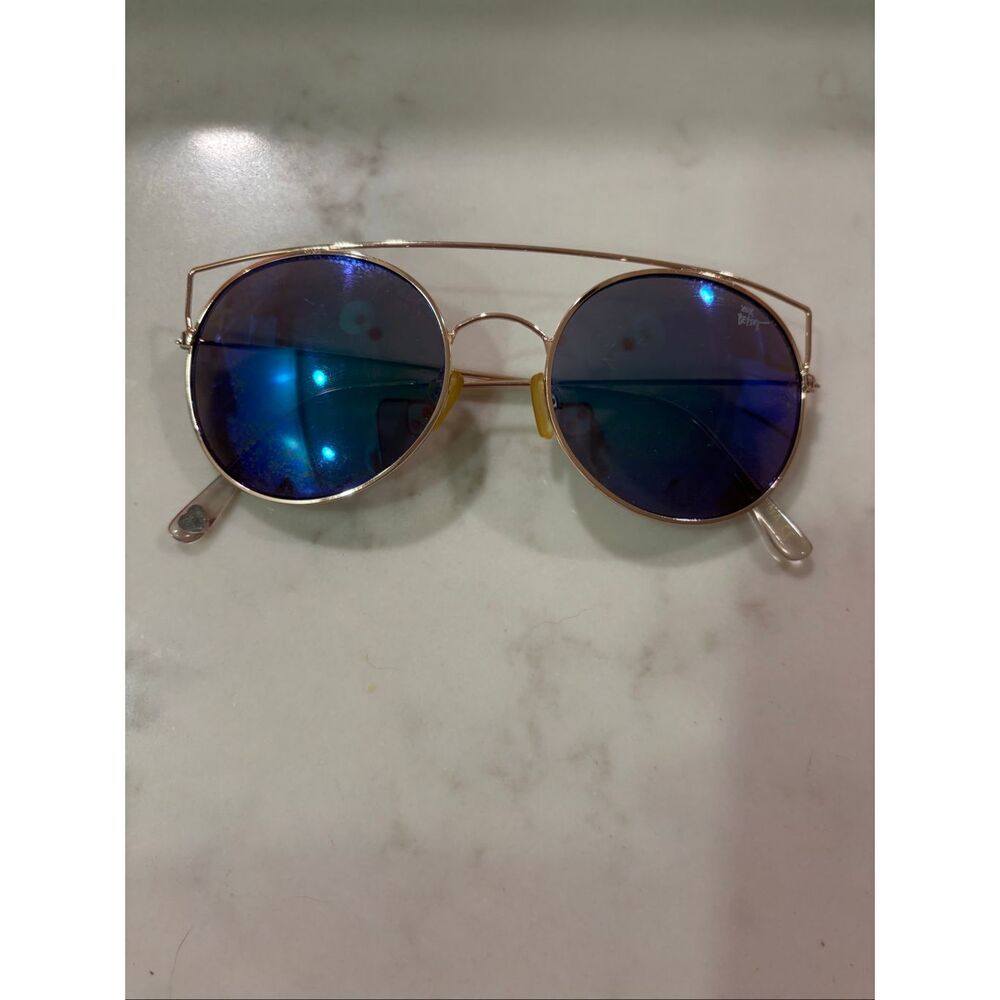 Betsy Johnson Sunglasses Gold Colored Rim Round 5-1/8” Wide Heart Logo EUC